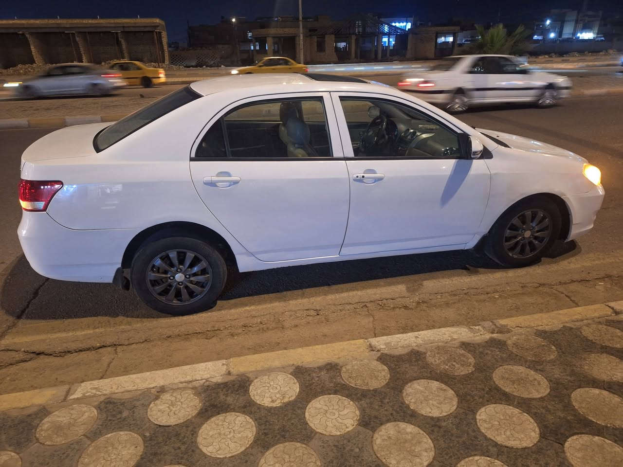 سلام عليكم سياره بي وايدي مديل ١٣ مطلوبه مصرف موصل جاهزه سعر ٣٠ وبيه مجال واي أستفسار هاذا رقميى*********** العنوان ميسان ام غربه
