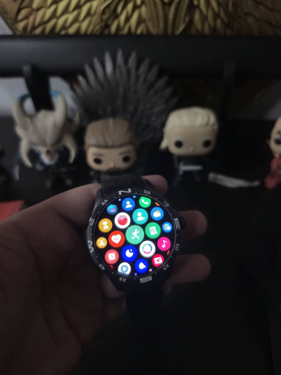 بسم الله الرحمن الرحيم
السلام عليكم
ساعة ذكية من كيسليكت 
Kieslect Actor
حجم شاشة 1.6 LTPO Amoled
تدعم GPS و +100 مود رياضي
تدعم مقاومة المياه ب تقيم 5atm 
يعني 50 متر جوة الماي
تدعم مايك و سبيكر مكالمات
سير ربر و الساعة المنيوم و اطار سيراميك
تدعم اجهزة اندرويد و ايفون من تطبيق ks os
البطارية اسبوعين استخدام عادي 
استخدام اقل الشهر 
سعرهه السابق جان 100 الف و صارلهه تخفيض اشتريتهه ب65
السعر 50 و بي مجال
مكاني بغداد شارع فلسطين
***********
