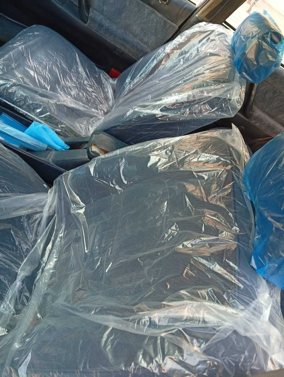 السلام عليكم سيدان مديل 91صبغ احزام مكاني نجف  سياره غراضهه كله بلادي يسرا بلادي سياره جاهزه من كلشي كيرمحرك قبل شهر شادهن ترايك وين متريدد رقم انكليزي بسمي
***********بيع اومراوس حسب القناعه
