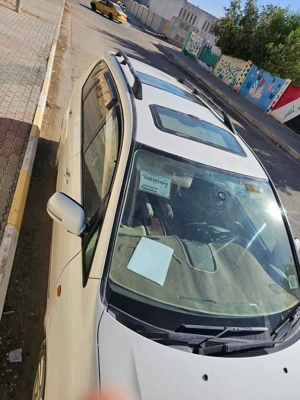 أبسم تيوتا 1/1
موديل 2002
رقم مثنى بأسمي مداور ثاني يوم
اللون أبيض صدفي
محرك 2400 تبريد 3 قطع 7 راكب
سلايت روف فتحات عدد (2) 
كاميرات خلفية وأمامية
حساسات خلفية
دفع رباعي 4 ويل
إشارات بالمرآة شفط
أرضية جلد
دواخل عسلي وصاجي
كمبريسر مكانيكي وليس راوتري
فيها تدفئة وتبريد 
ويل كب أصلي فراشة
شاشات عدد (3) يدعم جميع التطبيقات
مكفولة من الحادث عدى دحجة خفيفة قرب البكلايت وتزلخات كما مبينة في الصورة
السيارة في مركز السماوة
ملاحظة مهمة (السيارة للبيع وليس للمراوس)
السعر 110 مع المجال  🌷


**إذا كنت صاحب هذا الإعلان وتريد حذفه لأي سبب، رجاءا أرسل رسالة إلى الدعم الفني**