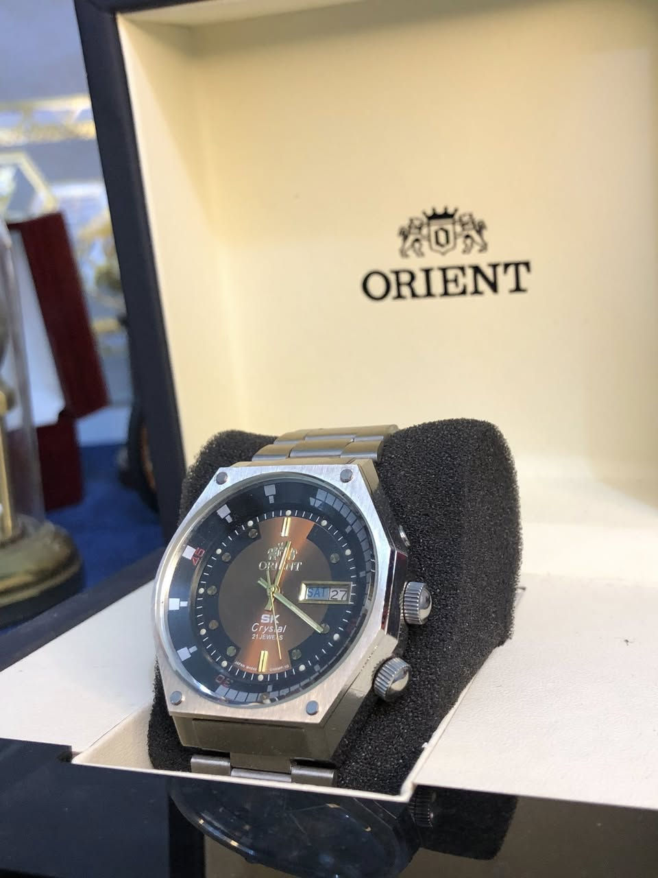 متوفر جميع انواع الاورينت والساعات للتواصل عبر الواتساب 
***********
