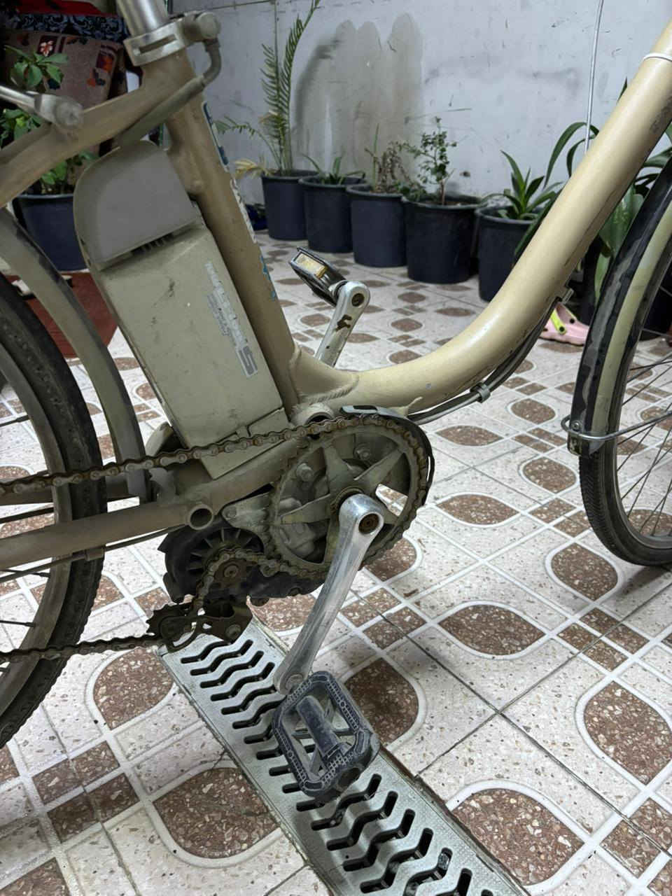 للبيع بي بطاريات ونمر سرعه بي مأطور زياده سرعه وشلعه  ياباني بغداد سعر ٢٢٥      ستفسار ***********
