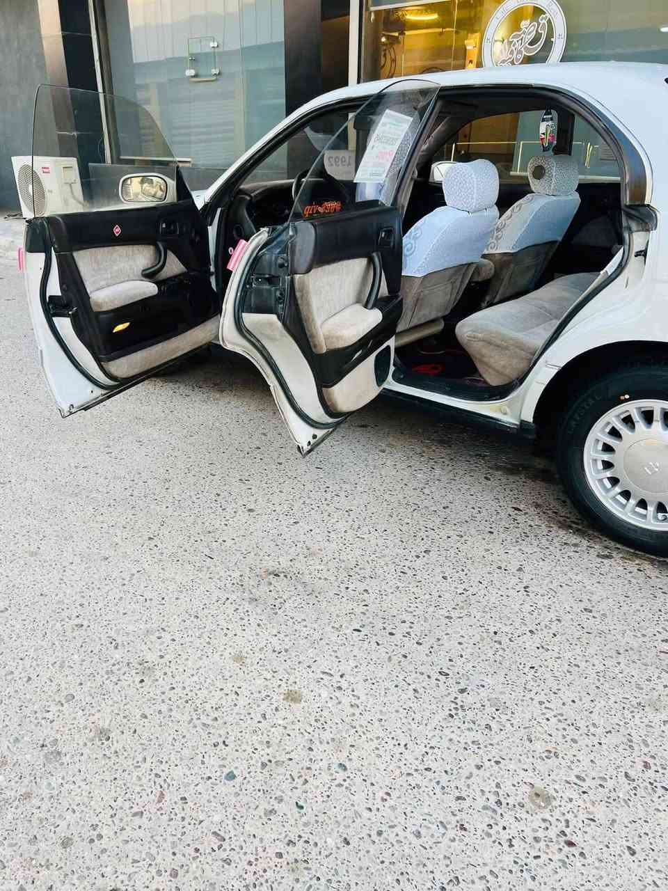 سلام عليكم عندي هاي لبطه للبيع مكفوله لغود وشواصي ونقل وكص تخم تاير صدر جديد كير مكينه مكفولات 
رقمه مميز سنويه ولوحات جديده مكاني تكريت عوينات 
*********** الشراي يخابرني وبل خدمه
