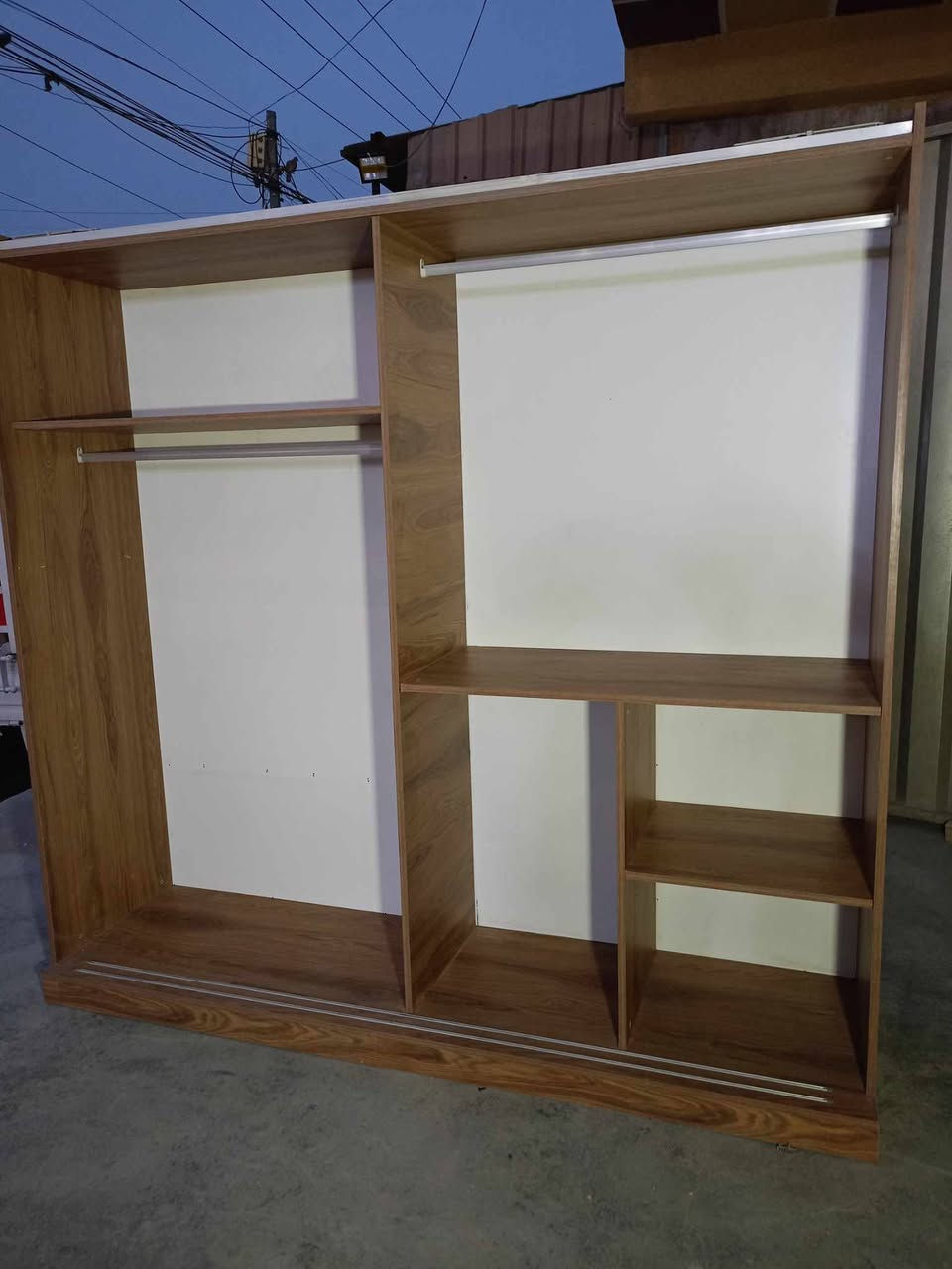 غرفة تركي 🇹🇷 مستخدام 5قطع  ✨✨
نضافه 90 💯
نظام سلايت 💖
السعر 425💖💸
مع شد🪛 ونقل 🚚  مجاني  داخل بغداد  محافظات بكروه للاستفسار والحجز اخذ صوره و دزو واتساب فقط.***********
