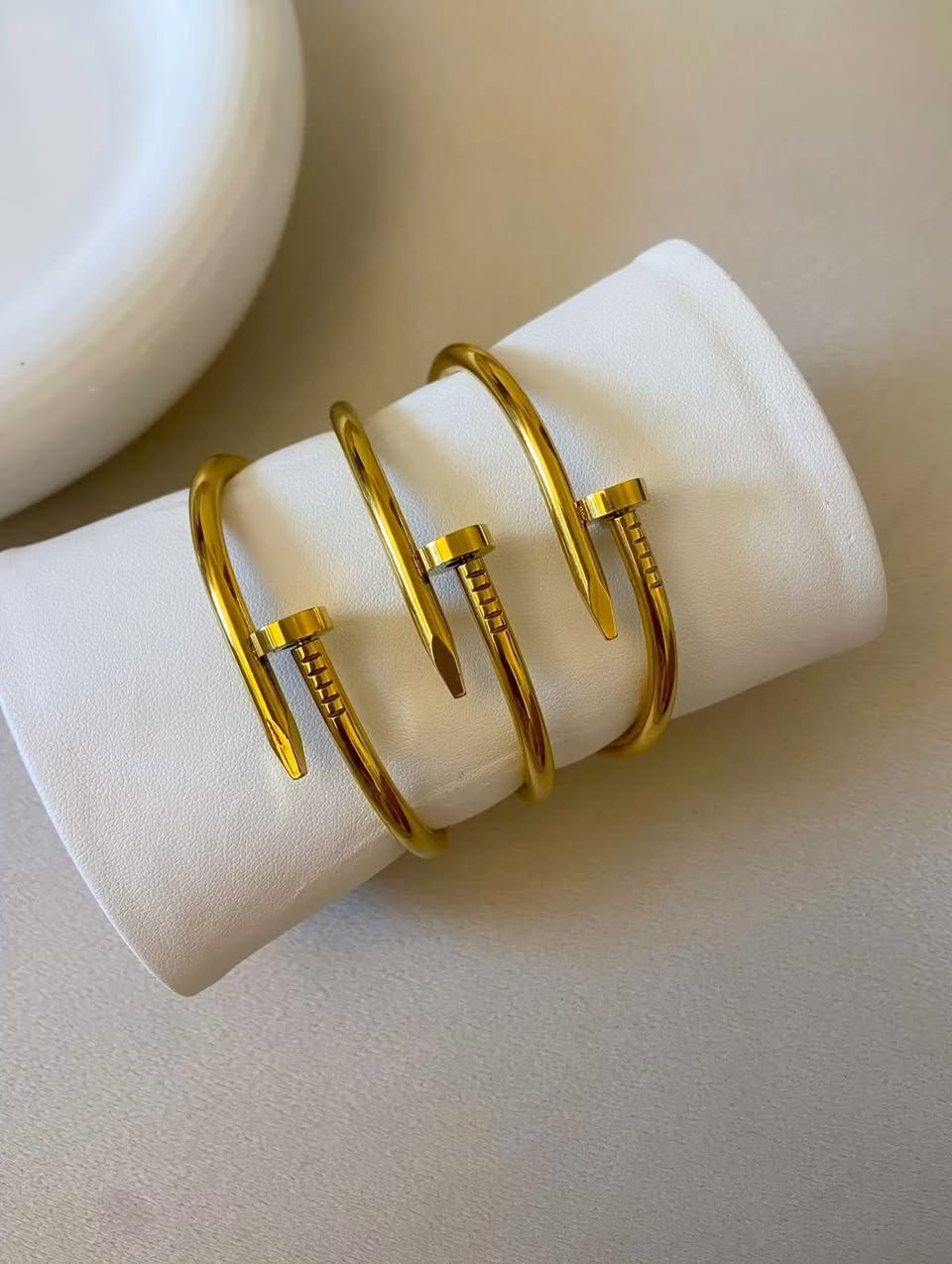 https://www.instagram.com/elia_jewelry1?igsh=enhmdTM3OHQydmdk&utm_source=qr


**إذا كنت صاحب هذا الإعلان وتريد حذفه لأي سبب، رجاءا أرسل رسالة إلى الدعم الفني**