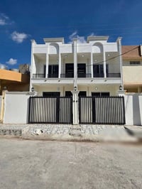 دارين للبيع مساحة الدار الواحد/100/متر طابق ونصف بناءصفر عنوان:حرية نو...