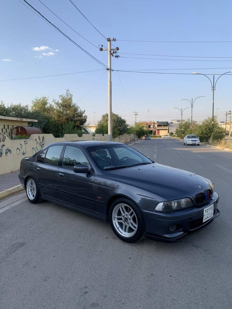 BMW 528i e39 1996 

بیئێم سەقەر ٥٢٨ گێڕ عادی ماشەڵا لە قوەتی  عام بۆیاخ بۆ جوانی پێش و دوای ئێم تایەو ویلی ئێم سڵایت کوشن جلد ناو فۆڕمیکا ٤ جام کارەبا شاشە ئایپاد کامێرا پێش و دوای تازە داگیراوە بێ تەقەو ڕەقە تەبرید مەرکەزی گێڕو مەکینەو ئەکسلی بەشەرت تەحویل غەرامە بەشەرت سعری ٦٤ مەجالێکی برایانە شوێن شارەزور هەڵەبجەی تازە 

*********** السليمانية, العراق
