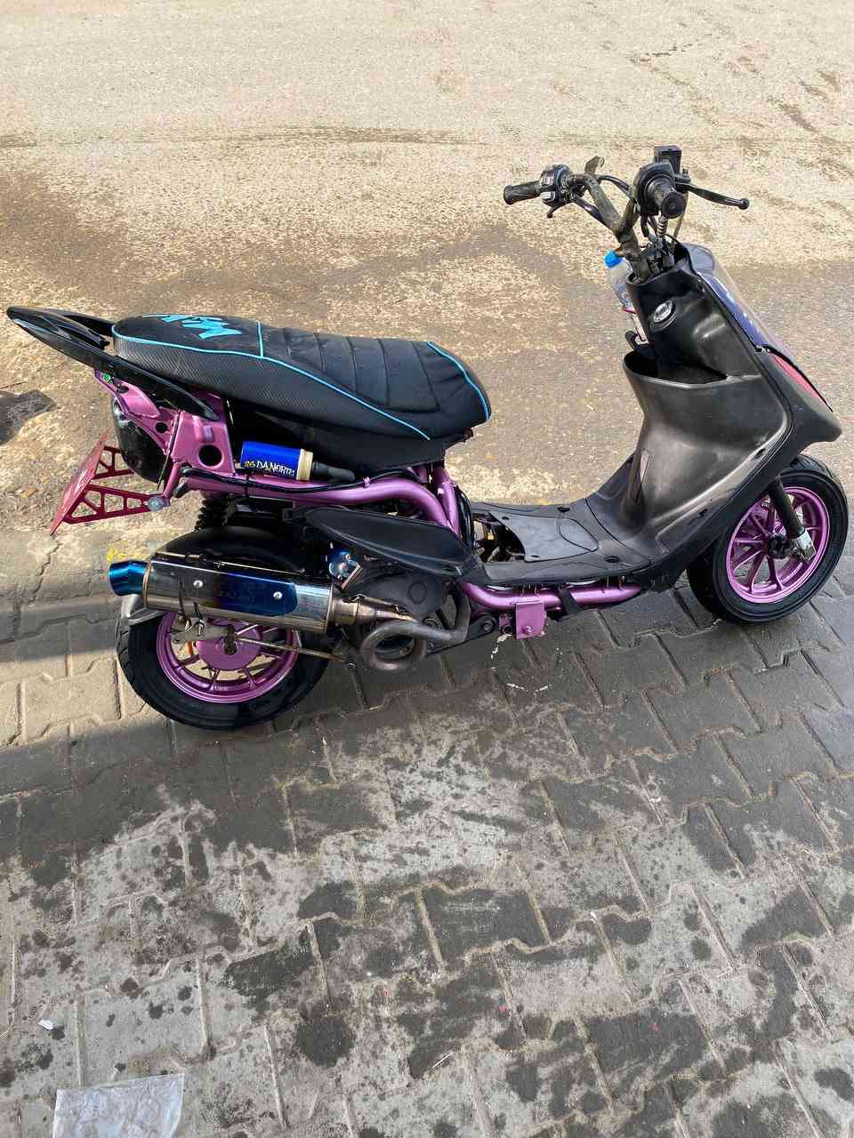 سلام عليك 
ماكس عدله مال لعب تعمير جديد 
دراجه ماعوزها شي شلع ومعدل خير من الله 
بوشه 55 نكره سلف بكل وكت كلشي شغال ضفيرتها كله واصله 
رايدها بـ600 وبيها مجال
مكاني بصره ابولخصيب *********** ابو الخصيب, البصرة
