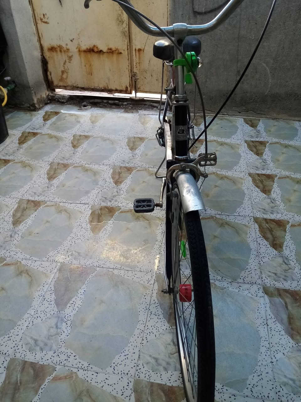 السلام عليكم بايسكل للبيع بايسكل حجم 26 سعر 150 في مجال هذا الرقم ***********
