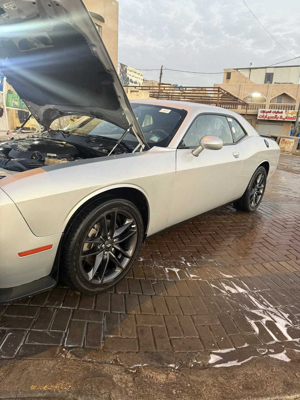 جالنجر  GT
فور ويل 
شاشه كبيره 
اللون رصاصي 
تحكم عن بعد 
موديل 2021 
ماشيه 50 الف كيلو متر 
السياره ضربته واضحه 
الباب مصلحه 
الجاملغ الايسر مبدل ومصبوغ 
الجاملغ الايمن مبدل ومصبوغ 
دعاميه مبدله 
بنيد مبدل 
4 قطع 
بيها نواقص السياره ويحتاجله صرفيات 
هاتف ***********
