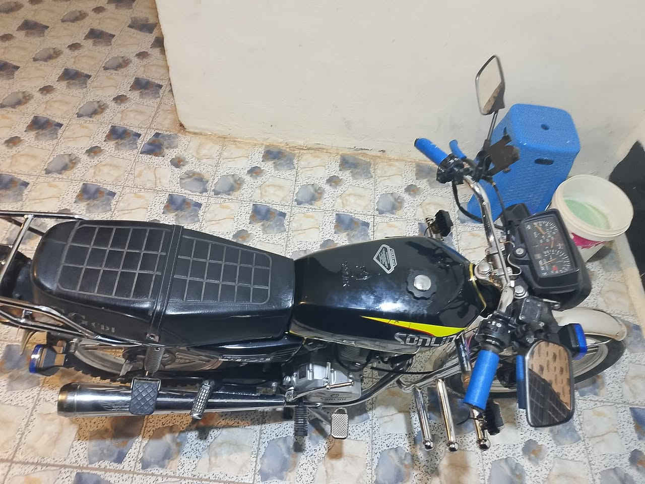 ماطور شونك موديل 22 بعد نضيف حيل
السعر 650 بي مجال 
المكان البغدادي 
يوجد توصيل حسب الاتفاق


**إذا كنت صاحب هذا الإعلان وتريد حذفه لأي سبب، رجاءا أرسل رسالة إلى الدعم الفني**