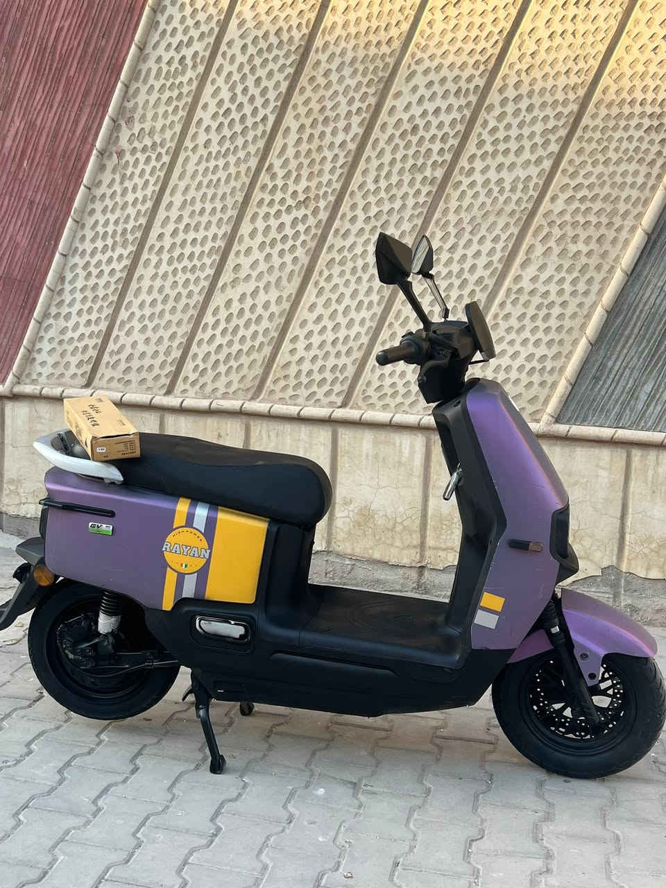 دراجه شحن ريان ام عيون كفاله دراجه نضيفه موديل 25 الشحنه الوحده اطول ثلث ايام تمشيك اكثر من 80 كيلو 🤎 البصرة مشراك القديم 🤎 السعر 575  
***********
