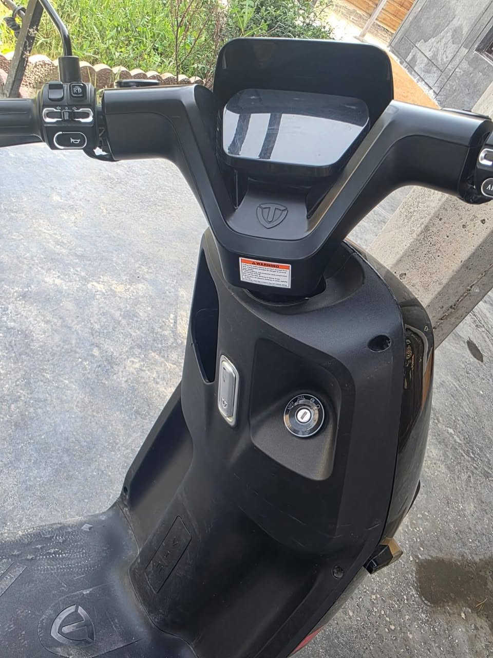 سلام عليكم عندي هاي دراجه شحن جديد اريد ابيعها مستعجل سعره مليون وبيه مجال الاستفسار على هذا الرقم ***********
