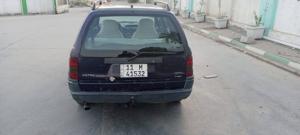 اوبل استرا 1994 ستيشن سياره بلاديه بدون صبغ رقم وهزه جديد بسمي كير ومكينه مكفول سعره 36 وبيه مجال *********** مكاني بعقوبه
