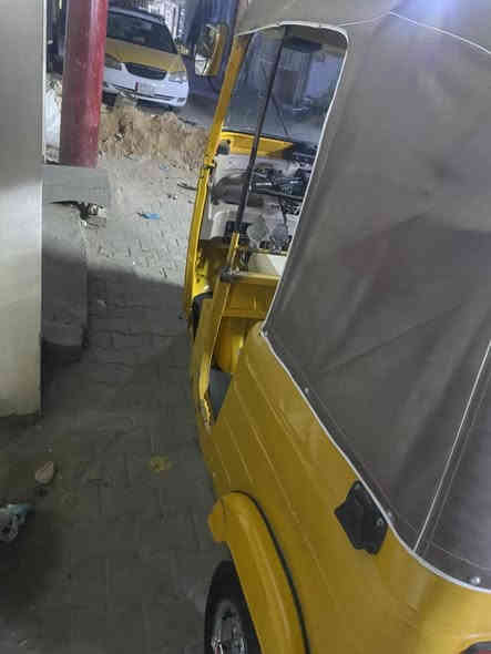 السلام عليك تكتك موديل 2020شهر12يعني محسوبه 21تكتك ضربتهه بالغد اليمن فقط ويرادله ترتيبات بصيطه وبيهه خياسات بالدوس بسيطه ما معمره 
السعر 6 و200 وبيهه مجال 
***********
مكاني بغداد الشعله
