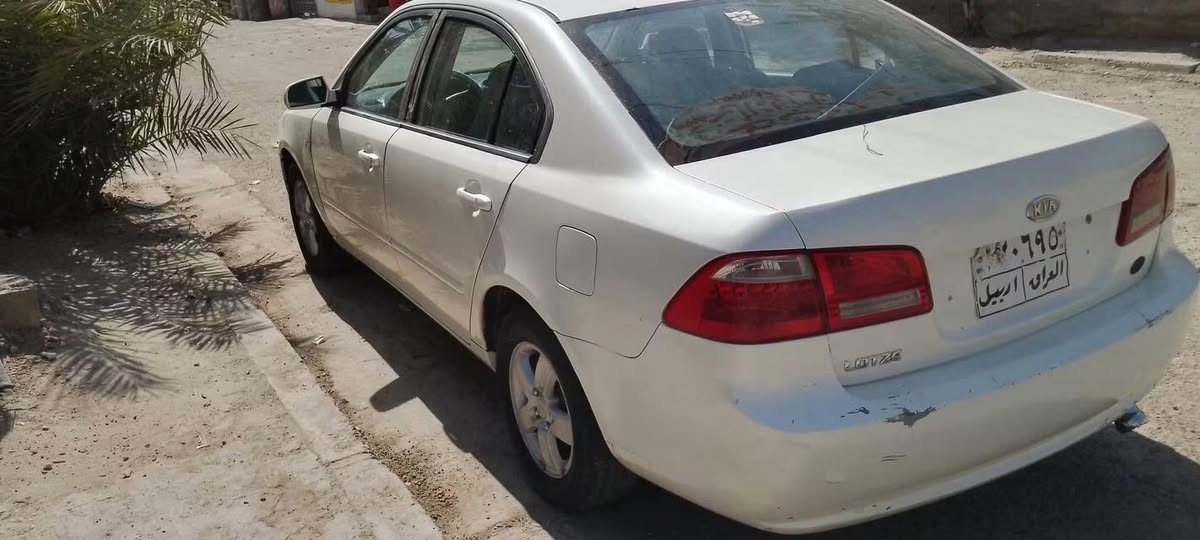 السلام عليكم  اوبتما 2008
خليجي بدون ضربه كير مكينه مكفولات

بيهه مكانات صبغ مال شخوط صدر جديد  

سياره جاهزه ما ناقصه أبد مال جناي ما متعوبه 

 السعر 85$ بيها مجال رقم اربيل تحويل لو وكاله المكان بغداد رقم الهاتف***********
