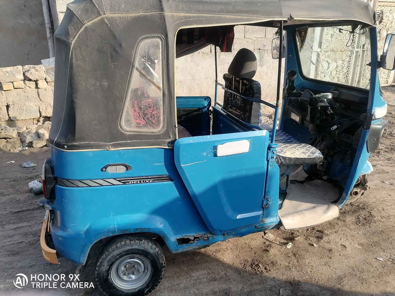 السلام عليكم تكمديل 2018تك للبيع 
كامله محرك كارتون جديد ما مفتوح برغي ارواق كامله للترقيم ماشي معاملته داخله هزهالسلام
السعر ٤ونص وبيه مجال
مكان قضاء النصر رقم الهاتف ***********
