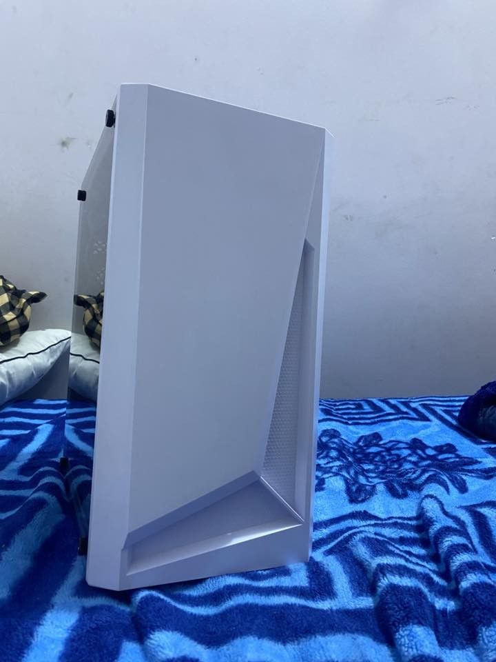 سلام عليكم تجميعة للبيع كامله
(المواصفات) INTEL-E5 V3
X99-DDR4
PS500W
RX580 8GB
SSD 1000GB
16GB 3200mhz 
ملاحضة الكارت الي بل بل صورة  3050  هذ مو للبيع اني مخلي بيها واحد ثاني 580 RTX 
السعر 550الف بيها مجال بسيط جداً
مكان بغداد حي العامل 
للتواصل *********** ومتواجد واتس اب
