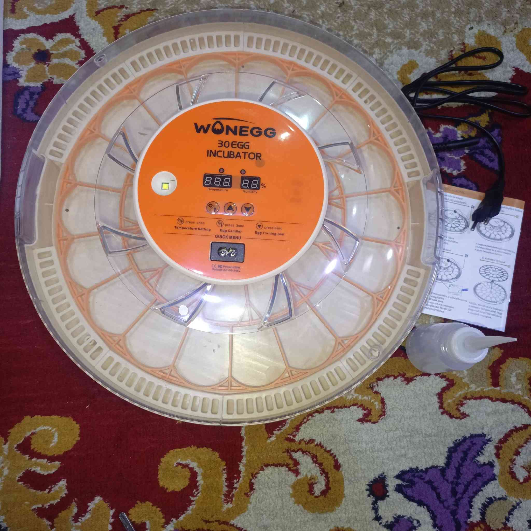 سلام عليكم متاح فقاسة جديدة كارتون 30 بيضة نسبة الشد 100بل 100 .مكاني كوت واسط دور  العمال..السعر 60الف رقمي ***********
