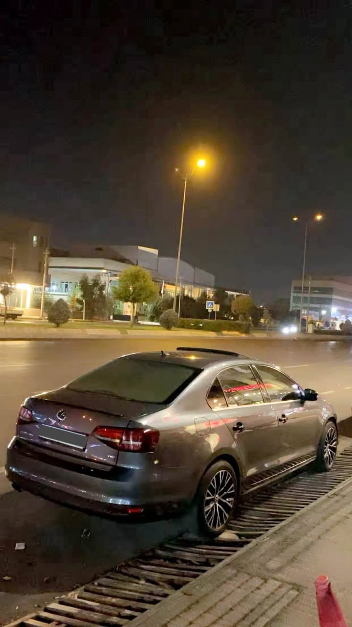 ڤۆلگس واگن چيتـە…
مۆدێل_٢٠١٦
مەکينە ١٨ توربۆ
ڕەنگ__نەفتی
مواسـەفات کەنەدی sel
____..____
گێر و مەکينە و تەبريد و رادێتەو بەوابەی بە شەرت هەموو بيلاديە
 بێ ژوورێ بێ ئێرباک
پشت و پێش کەپس

سێرڤیسی کاملی لۆ کراییە فول فول ٤ پارچەو یەک بەستی هەیه

…………
تحديد سرعە
کوشن جلد
کوشن هيتەر گەرمی
بەسمە
زۆر مواسەفاتی تر
شوێن هەولێر
*********** أربيل, العراق
