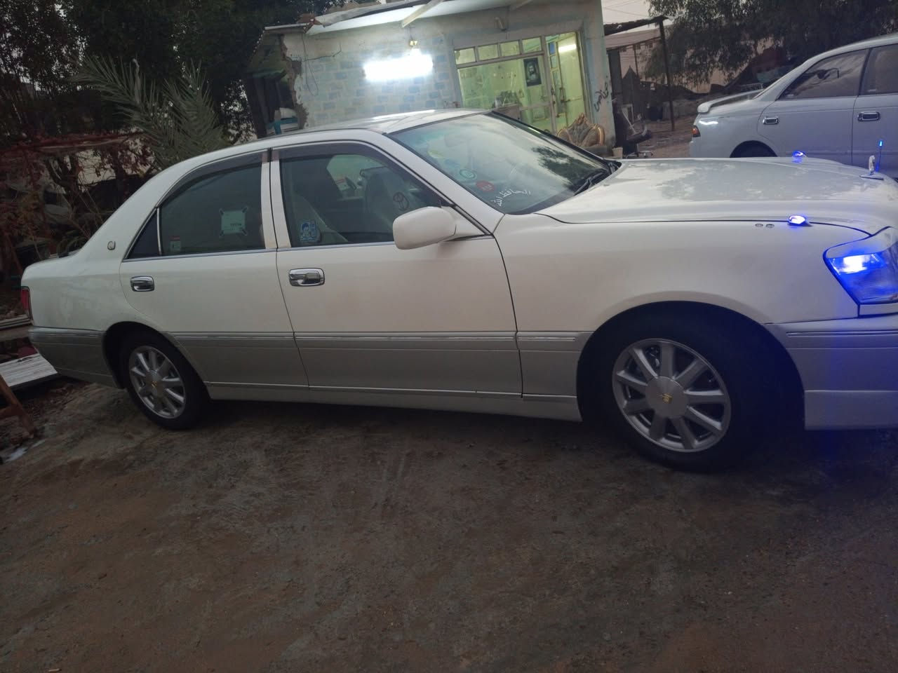 السلام عليكم 
ملكه للبيع فقط 
كفاله كص ونقل جثه وضربه قويه 
اربع دكم كرستال
دي فور جبير مكينه وكير جدد 
تبريد خلفي 
كشنات كهربائيه 
استيرن كهربائى 
ويل نجمه اصلي 
تخم تاير
ثلاجه 
سيارا جاهزه على اخر حبايه 
 حداديه حلوه ترايه حلو 
بيه دحجات سيارا بجاملغ الخلفي والجاملغ لامامي 
رقم كركوك مدفوع كمرك وضريبه جاهزه بس فلوس الرقم 
سعره 108 وبيه مجال 
عنوان نجف لاشرف ابو صخير 
***********
