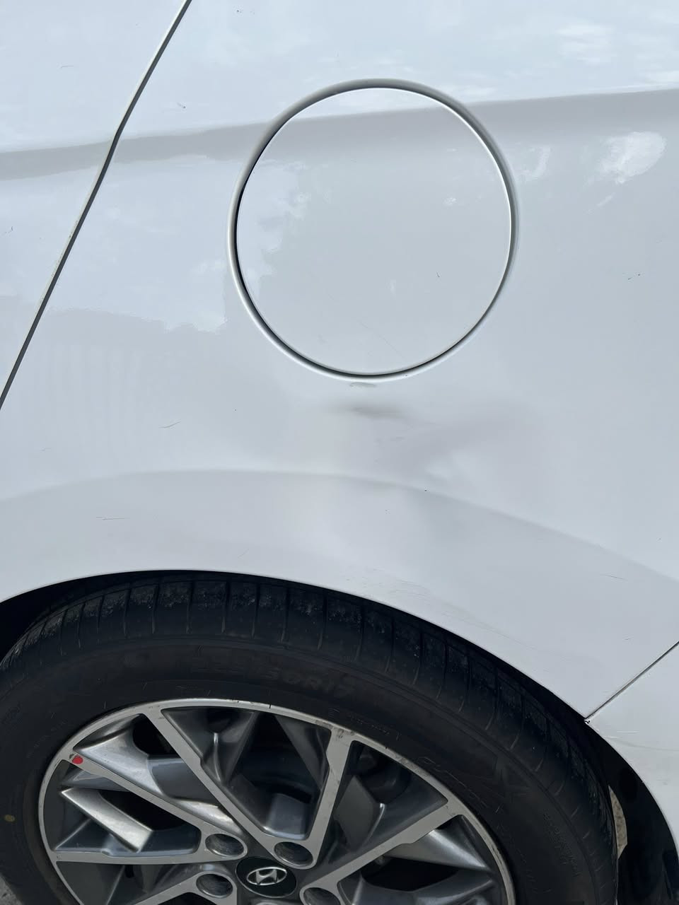 2020 خليجي بدون صبغ وبدون ضربه سياره نظيفه جدا فول مواصفات للاستفسار الاتصال على 0773 142 8077
