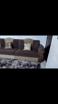 قنفات للبيع تركي ويه مخدات 8امتار سبعه قطع نظيفه السعر 170 الف للتواصل ***********
