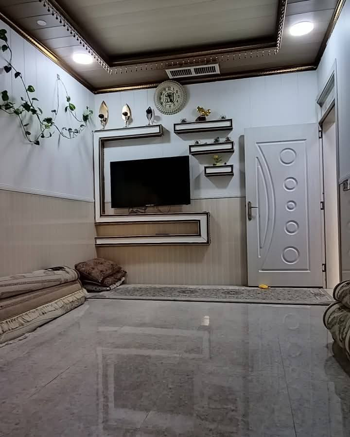 🌹بەناوی خودای گەورە🌹

🎯نــڕخی 295 گـــەڵا و مـعامـەڵـە
🏦ئەم خانوە بۆ فرۆشتن
♦کەلار _گەرەکی گازینۆ(ئازادی)
♠ڕوبەری 90م۲
🔸پشت ئـــــــاســــــایـــــش 
♦خاوەنی بەدڵ و گیان کردوێتی👉
♣خانویەکی زۆر پاک و خاوێن
♦مەوقعێکی زۆر جوانی هەیە
♦دراوسێ زۆر چاکە
♦ماڵی دۆســـــتـــــــە
ژوری لە سە رەو
♦ئەم خانووە پێکهاتووە لە یەک قات 

🔶 مــــــــــــــــــیوان 🪑🚪
🔶 مطــــــــــــــــــبخ 🫖🍽️
🔶 مساعد مطــــــبخ 🍽️🫖
♦ ژوری نوستن
♠هـــــــــــۆڵ
🔶 ڕۆشـــــــــــــنایی 🪟
🔶 مشتەمــــــــەلات 🛁🚿
🔺حـــمــــام،سـەرئــــاو
https://www.facebook.com/share/173rM9s8xn/
ژم***********
