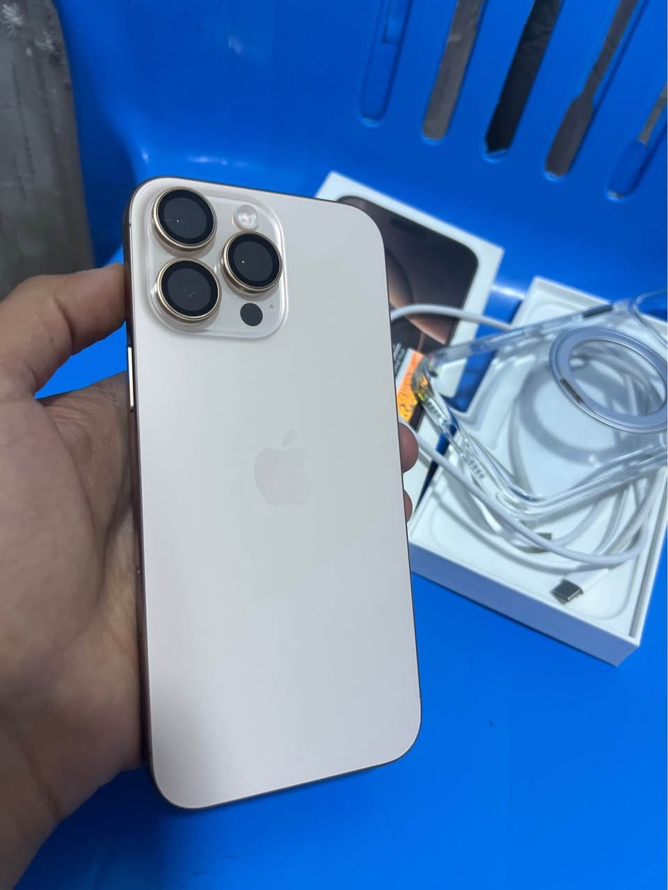 16 pro max 
الجهاز جديد وستخدام قليل بعد بل ضمان ونظافه 100/100 بطاريه 98  السعر مليون و450/ العنوان الناصريه الغراف 
*********** الشطره, ذي قار
