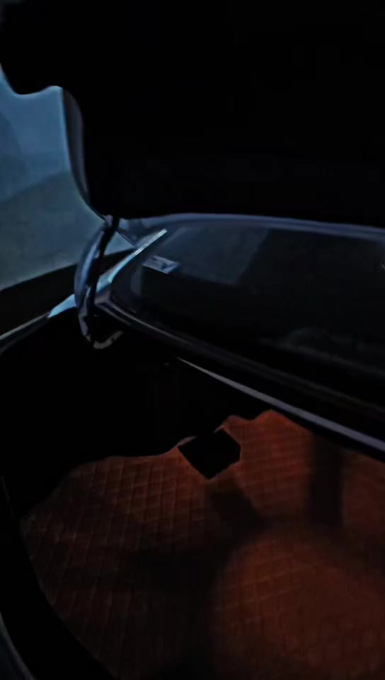 السلام عليكم
توێتە کەمری 2010
مواسفەت خلیجی LE
ێەک چاملغی سبوغە بی ناو گرتن
چوار تای تازی بۆ کرەوا مەکینەی بەشار سانوی تا 2029 تازی هەزای تەزا کرەوا هەمو گەینی باشەرت یەک مەسرافی تیا نیە پیتاقت بەنزینی هەیە
شوین . کەرکوک
سعری.128
راقەم.***********
