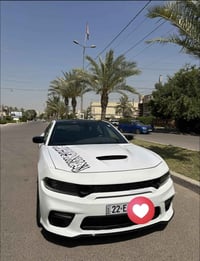للبيع فقط جارجر R/T للبيع موديل 2022 ماشيه 43 مايل مكينه كير كفاله عام...