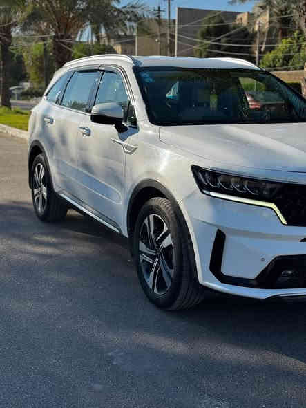 سورنتو ٢٠٢٢ خليجي ٦ سلندر  ماشيه ٣٤ الف. مكانها دورة. رقم بغداد. باسمي. بيها شخط بل جاملغ وعل كده مصبوغ الخلفي. والباقي مكفول 
 سعرها ٢٧٥$ 
***********
