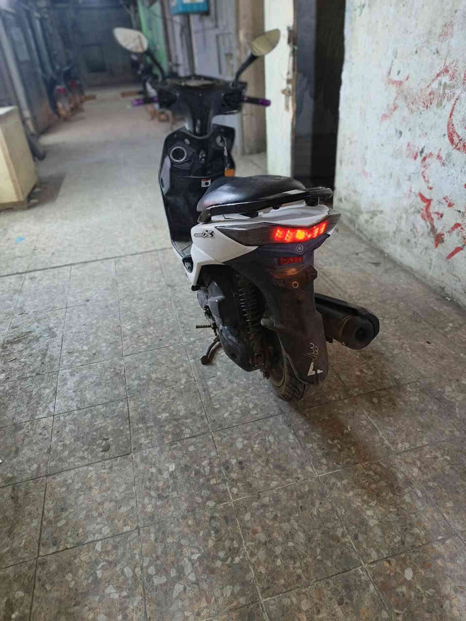 سلام عليكم دراجه سكنس لد مكفوله كفاله عامه السعر 950 او بيها مجال بسط
***********
