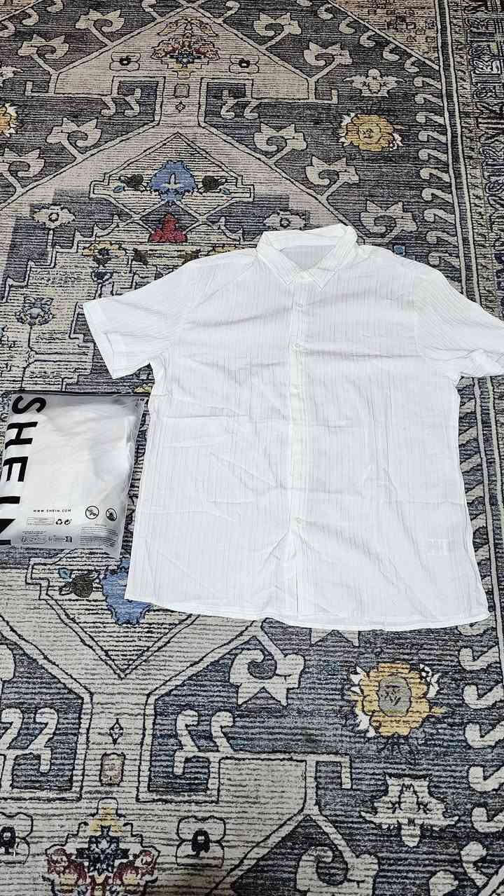 ملابس بجايم قمصان وتشيرتات،كلشي متوفر جديد القطعه على خمسه
الفحص امام المندوب اذا مو نفسه المطلوب مرجوع 
توصيل كل محافظات العراق خمسه 
وكل مناطق خمسه 
اخذ سكرين للقطعه ويجيك الرد


**إذا كنت صاحب هذا الإعلان وتريد حذفه لأي سبب، رجاءا أرسل رسالة إلى الدعم الفني**