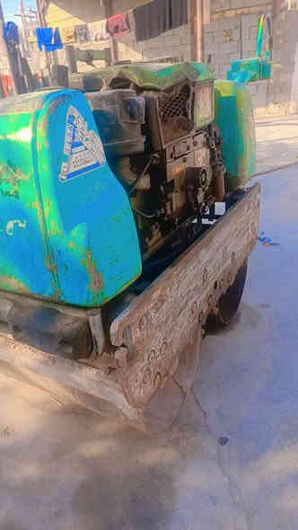 السلام عليكم للبيع حادله 1طن جاهزه سلف وهندر وهزاز ولايت حادله كلها شغاله السعر 30 ورقه وبيها مجال المكان البصره القرنه الاتصال ***********
