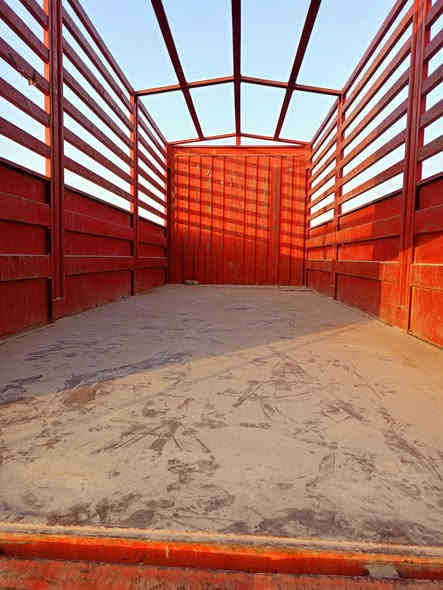 بدي للبيع طول 740/رتفاع265/عرض 260//بريص 450/اي استفسار ع رقم //***********
