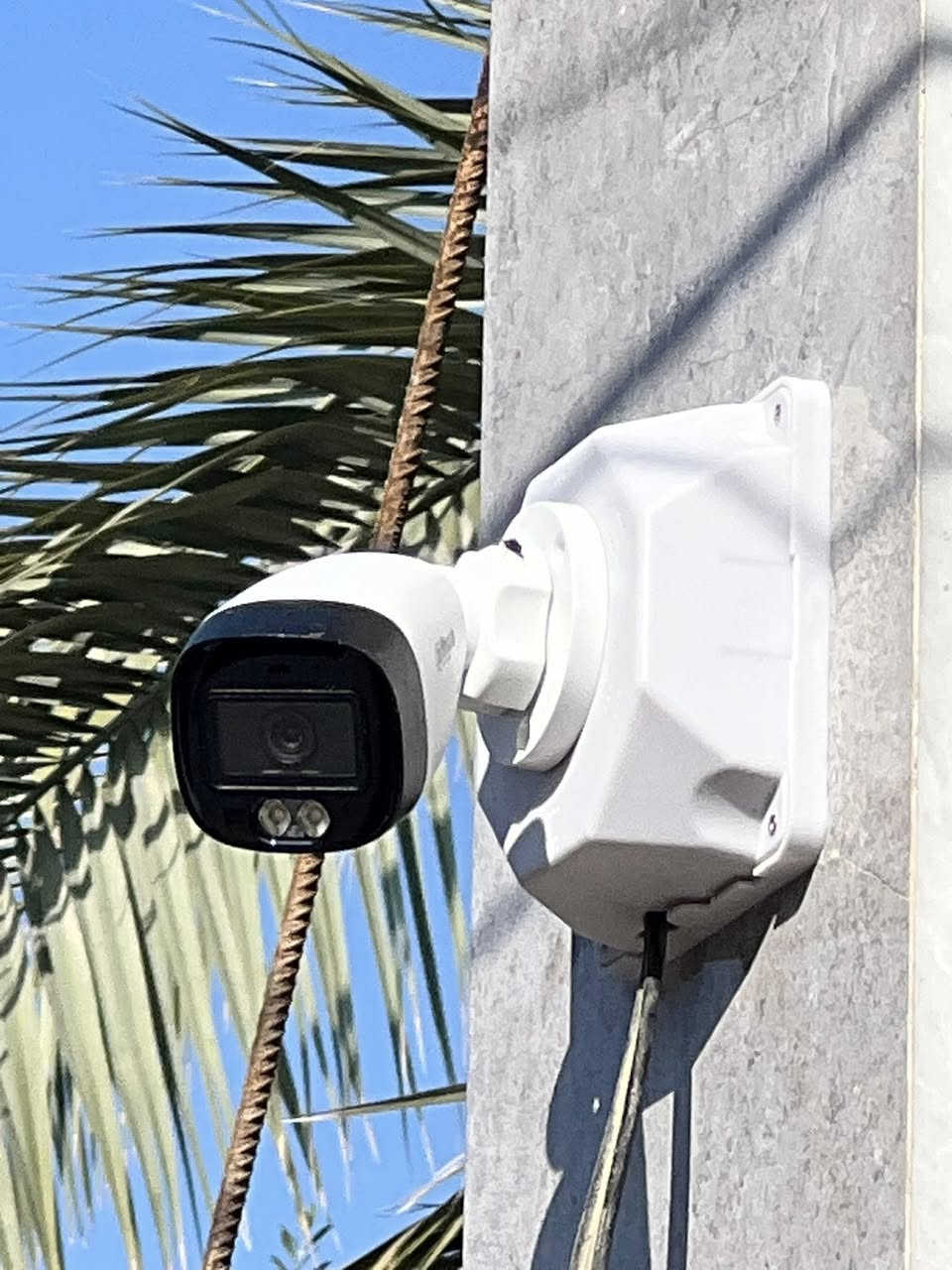 تنصيب وتجهيز جميع منظومات الكامرات داخل النجف الاشرف
***********
