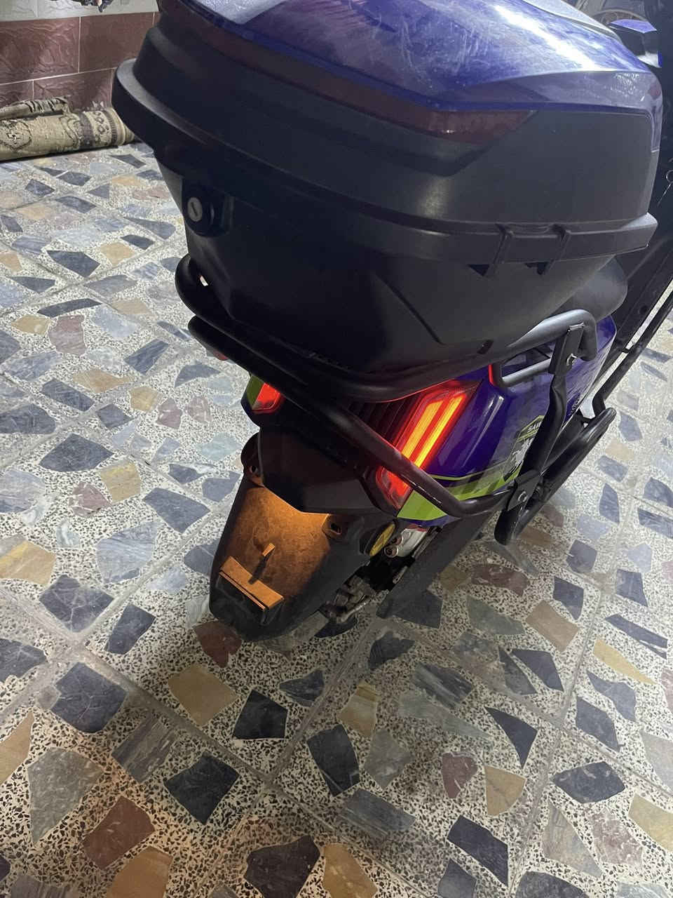 السلام عليكم سكنس ساو لون ازرق اريد مراوس ويه دراجه اباجي غير الاباجي ما اراوس وانطي فرق بغداد حصرا


**إذا كنت صاحب هذا الإعلان وتريد حذفه لأي سبب، رجاءا أرسل رسالة إلى الدعم الفني**