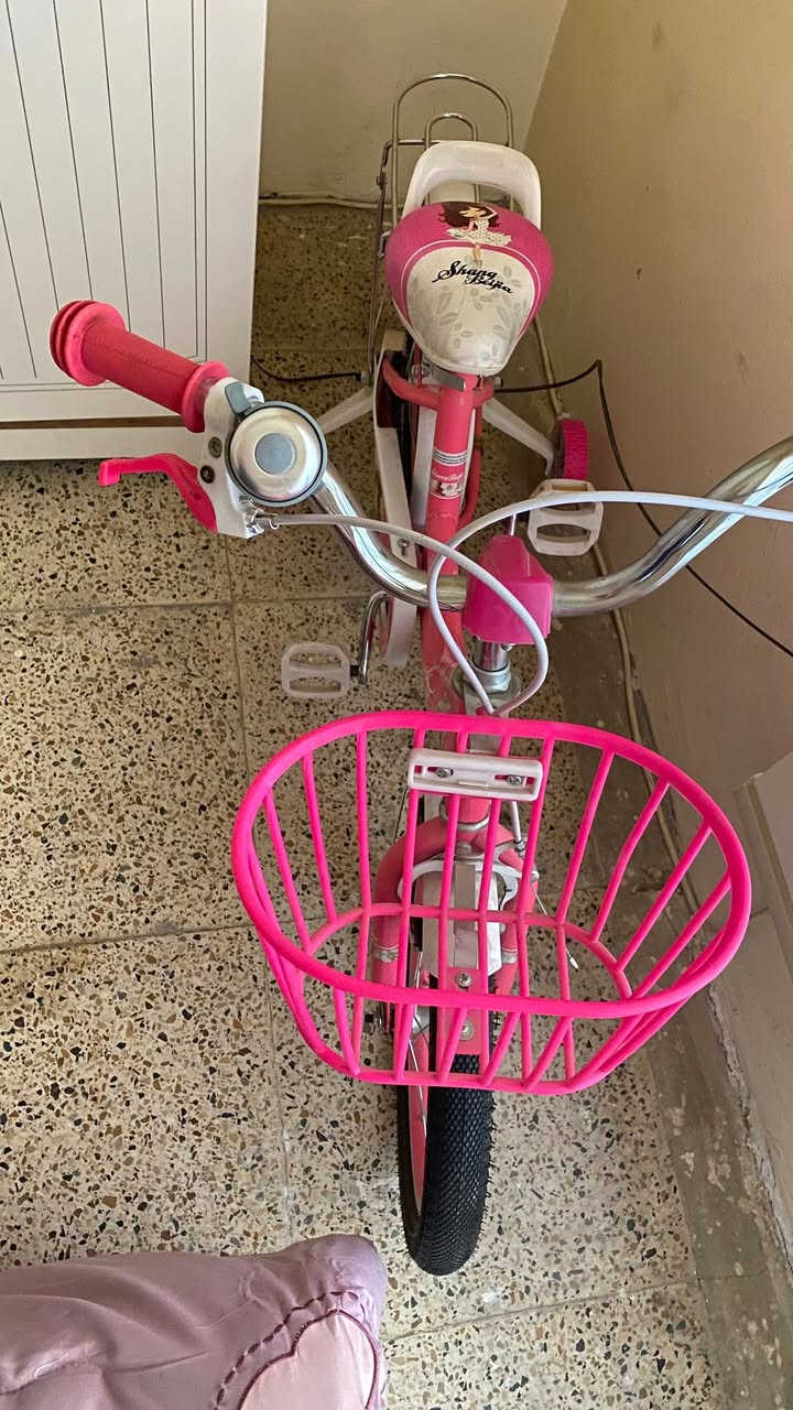 السلام عليكم عندي بايسكل للبيع اشتريته ب75 بنتي متقبل تصعد بي اتخاف ولا مستعمل ابد طلعت بي بالشارع 10 دقايق وبعد مصعدت بي السعر قفل قفل 50 رجاءا لحد يعاملني هسه هن اغلى من هذا السعر المكان بغداد / حي الاعلام هاتف متواجد ماسنجر


**إذا كنت صاحب هذا الإعلان وتريد حذفه لأي سبب، رجاءا أرسل رسالة إلى الدعم الفني**