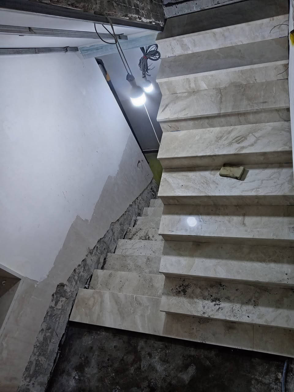 خلفه سيراميك متفرغ
***********
شغل درجه اولى
مع تحمل كافة المسؤوليه اشراف هندسي
