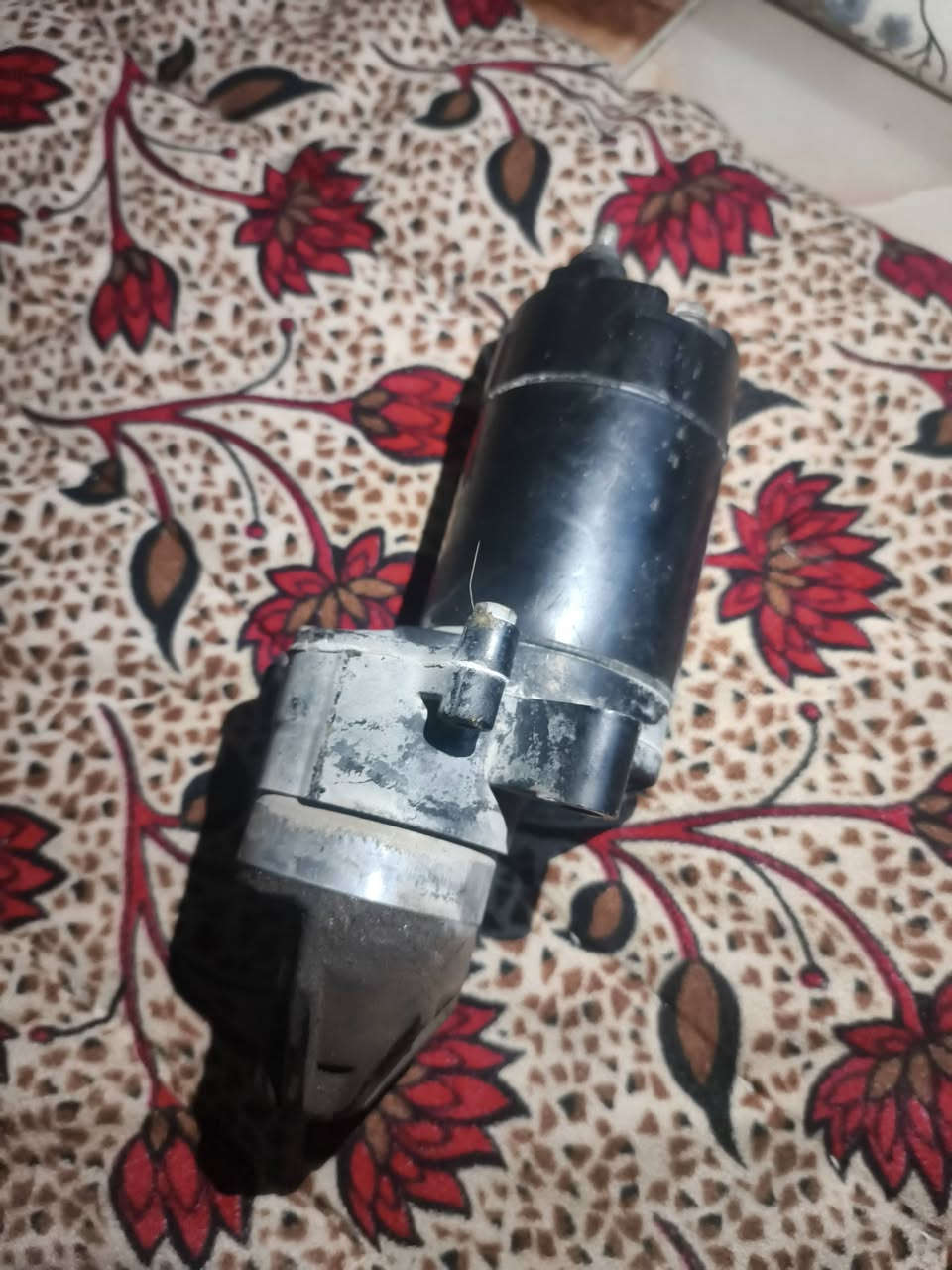 السلام عليكم شباب سلف مال تكتك بجاج نضيف وشغال مكاني كربلاء شهداء الملحق***********
