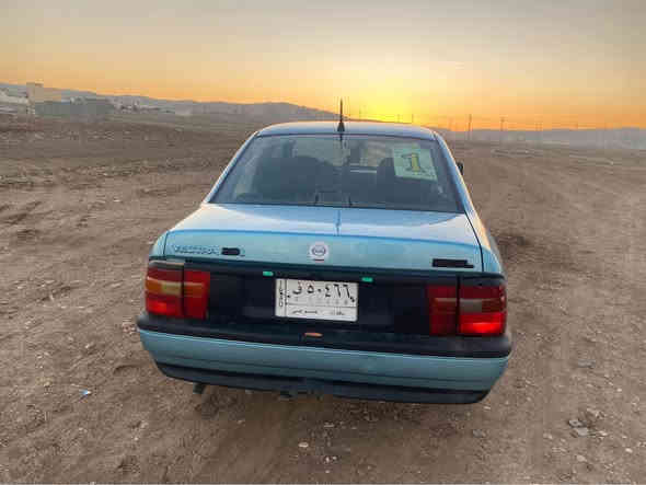 سەرەتا بەناوی خوای گەورە 
ئۆپڵ ڤیکترا مەکینە 20 مۆدێل 1991 گێڕ عادی
گێڕ و مەکینە مەزبووت و بێکێشە 
پێش و پشت کەپس لێدراوی نییە ماشالله ماڵەکە پاک ماوەتەوە
سەیارەکی ڕێک و پێک و تون و تۆڵە و بێ مەسرەفە
موس و بڕاوە نییە سەیارەکە ڕەقەمەو تەنها ئەوەلیات بەشەرت
کارەبایی و لایت و چواری مەزبووت
نرخی 19 گەڵا و مەجالێکی کەمی تیایە
شوێن چەمچەماڵ 
ژ.م *********** Singapore
