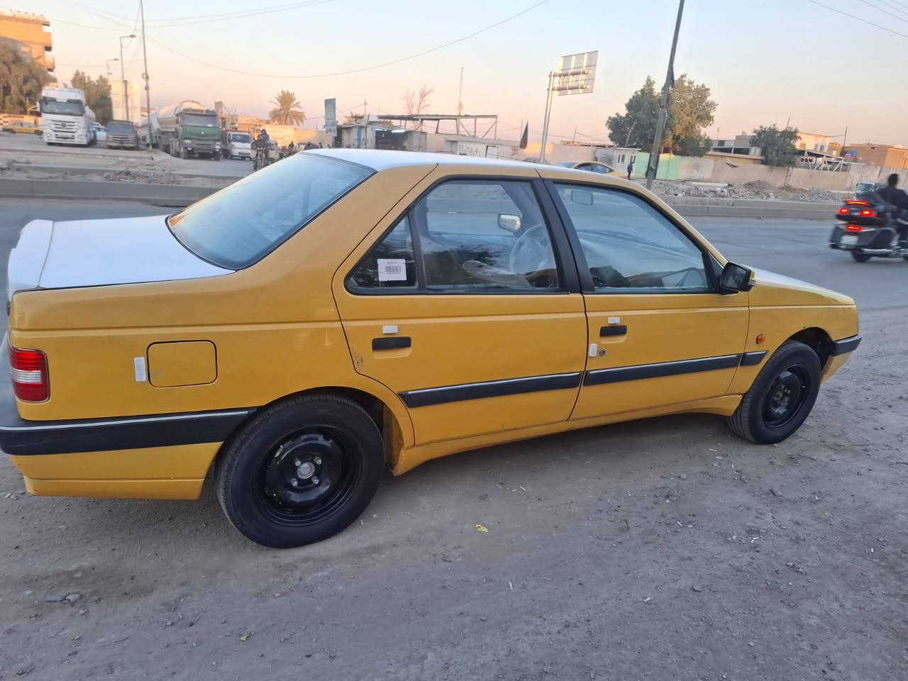 السلام عليكم
من رخصة الادمن 

بيجو 405 موديل 2013 سياره كلش نظيفه وجاهزة 

كير مكينة كفاله صدر امامي خلفي السياره احلى من الصور

هزه جديدة رقم الإنكليزي الجديد رقم بغداد 

مصفره هيئة وغرامات سنوية لل28

سياره شبر بالجاملق الخلفي معمر موجودة الصورة مالته 

سعرها 38 وبيها مجال بسيط

***********
