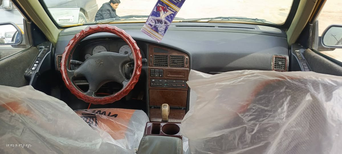 بيجو بارص 2015 سياره باسمي مكينه وكير وحداديه تخم تاير كفاله مكان السياره البصره الهارثه رقم الهاتف ***********
