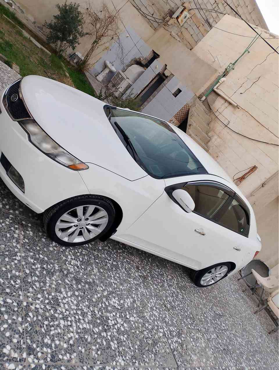 للبيع.   ‭0775 425 4591‬ كيا سيراتو 2011خليجي حساسات خلفيه اشاير بالمري تحكم استيرن كامرة شاشه رقم دولي سنوية وهزة جديده سعره 95 محرك دوش كير ومحرك تبريد جيد جداً مكفولة من الضربة والتبديل بية نص جاملغ خلفي صبغ فقط مكانه كربلاء المقدسة كربلاء, العراق
