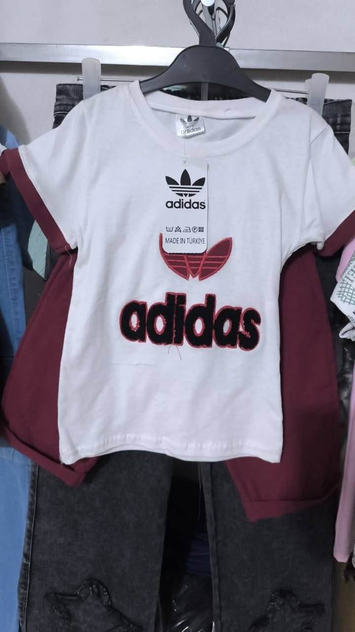 #لـلـــــبيع تعزيلة محل ملابس
تراكات اطفال وبناطير وملابس نسائيه
العنوان / حي الإمام الصادق ع #ميسان_العماره


**إذا كنت صاحب هذا الإعلان وتريد حذفه لأي سبب، رجاءا أرسل رسالة إلى الدعم الفني**