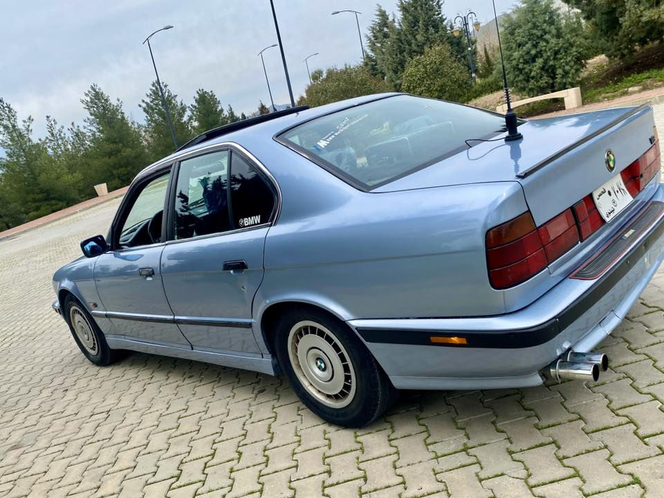 بـۆفـرۆشـــــــــــتــــــــــــن 🩵
Bmw 525i 
ئارمی پلاستیکی هەولێر
سەنەوی حاسیبە ئەوەلیات
ئۆتۆماتیک
مۆدێل / ۱۹۹٠
مەکینە ٥۲٥ کەپس
مەکینەی بەشەرت
گێڕیشی هەموی بەدل ئەکا 
۲ بۆ ۳ کەمێ هاڤی هەیە
بێ دەعم بێ لێداراو قرچیشی نیە
سەیارەکە هی ماڵی خۆمە
پێشو دوای تازە داگیراوە
پاتری لۆک
تەبرید بەس غازی ئەوێ
سڵایت
جام کارەبا
لیدی / ژێر قاچ
قفل مەرکەزی
ئاوێنە کارەبا
شاشە لەمس
دوگمەی ناو بەفر
کارەبای هەر هەموی مەزبوتە
بەرگە دەرگا داشبول لسەر دەقی بیلاد
کوشن گاعی هەموی لۆک
ئارم / ئەوەلیات / براوە / موس / بەشەرت
سعری ٤۳ وەرەقە و  کەمێک مە عا مە لە
لە سلێمانیم ؛  ٠۷۷٠٦۷۲٤٦۲٥


**إذا كنت صاحب هذا الإعلان وتريد حذفه لأي سبب، رجاءا أرسل رسالة إلى الدعم الفني**