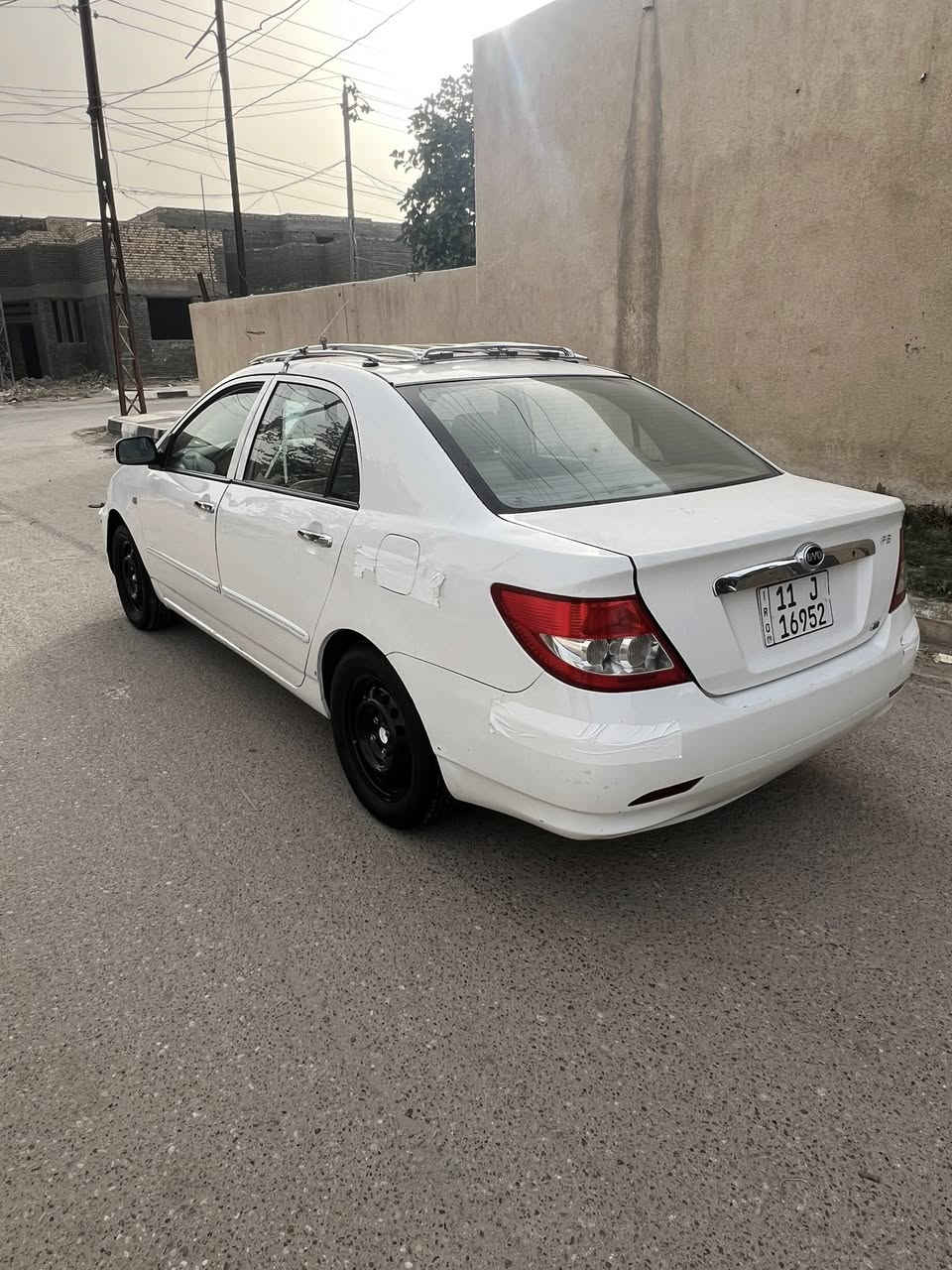 رجاءً ما عجبك سعر اعبر لمنشور اكو حته ب٤٠بل سوك 👍🏻
للبيع بيوايدي موديل ١٠بسمي تحويل ثاني يوم.  سياره كفاله عامه ماعده بارد شبر بل باب لخلفي. سياره جديده وخير من الله جاهزه مكينه كير حداده تبريد تخم تاير سياره جاهزه و آخر حبايه. مكاني ناصريه مركز سعر ٦٥.     ***********
