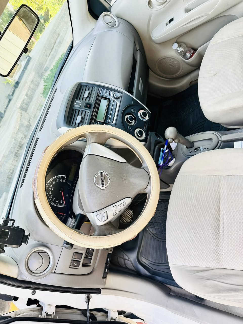 سلام عليكم 
نيسان سني ام بليته زركه  للبيع موديل 2018مكفوله من صبغ بيهه شخوط بصيطه سياره رقم اربيل بسمي سنويه 2031 ماشيه 139 الف
تخم تاير صدر جديد 
تبريد سياره نظيفه وعلى ايدي 
مكان حله 
سعر 103 وبيهه مجال 
***********
