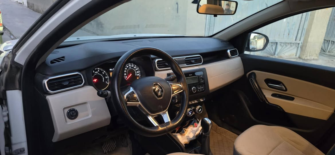 سلام علیکم بو فروشتن جوری رینو بی عه یب ۹۰هه زار روشتوه مودیل ۲۰۱۹ بی ته عدیل بی سبوخ  *********** هه رکه س ویستی تیل بکات
